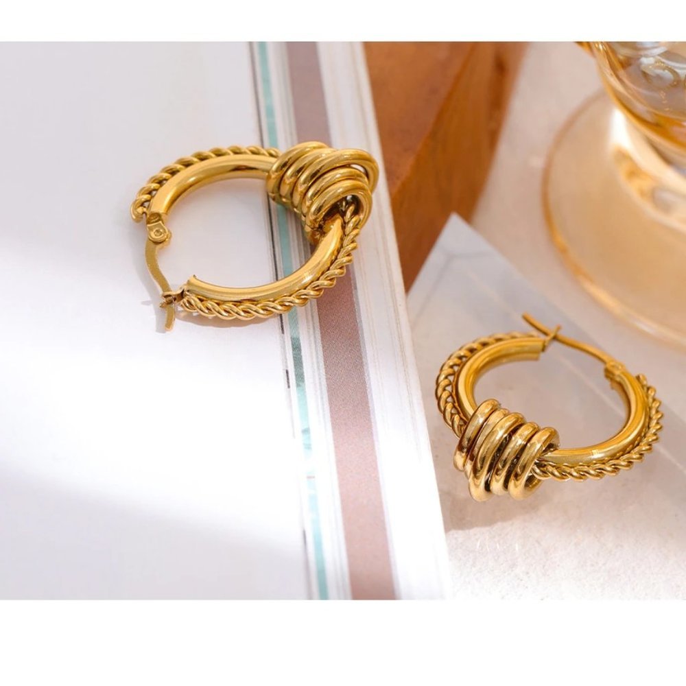 NEW 18K Gold Plated Braided Hoops Earrings - Picture 5 of 8